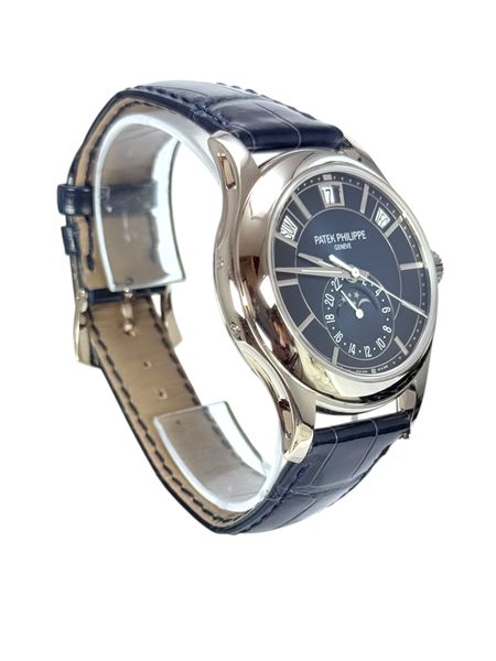 Patek Philippe Complications 5205G-013